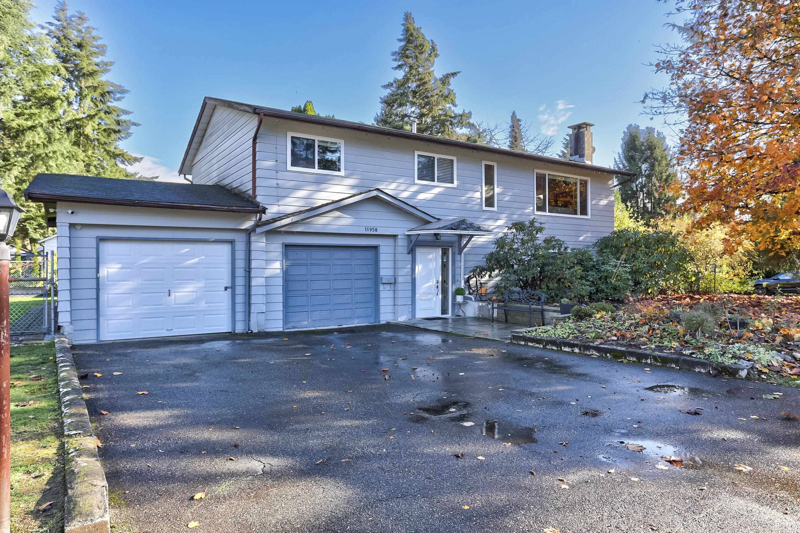 Maple Ridge, BC V2X 5L8,11958 HALL ST