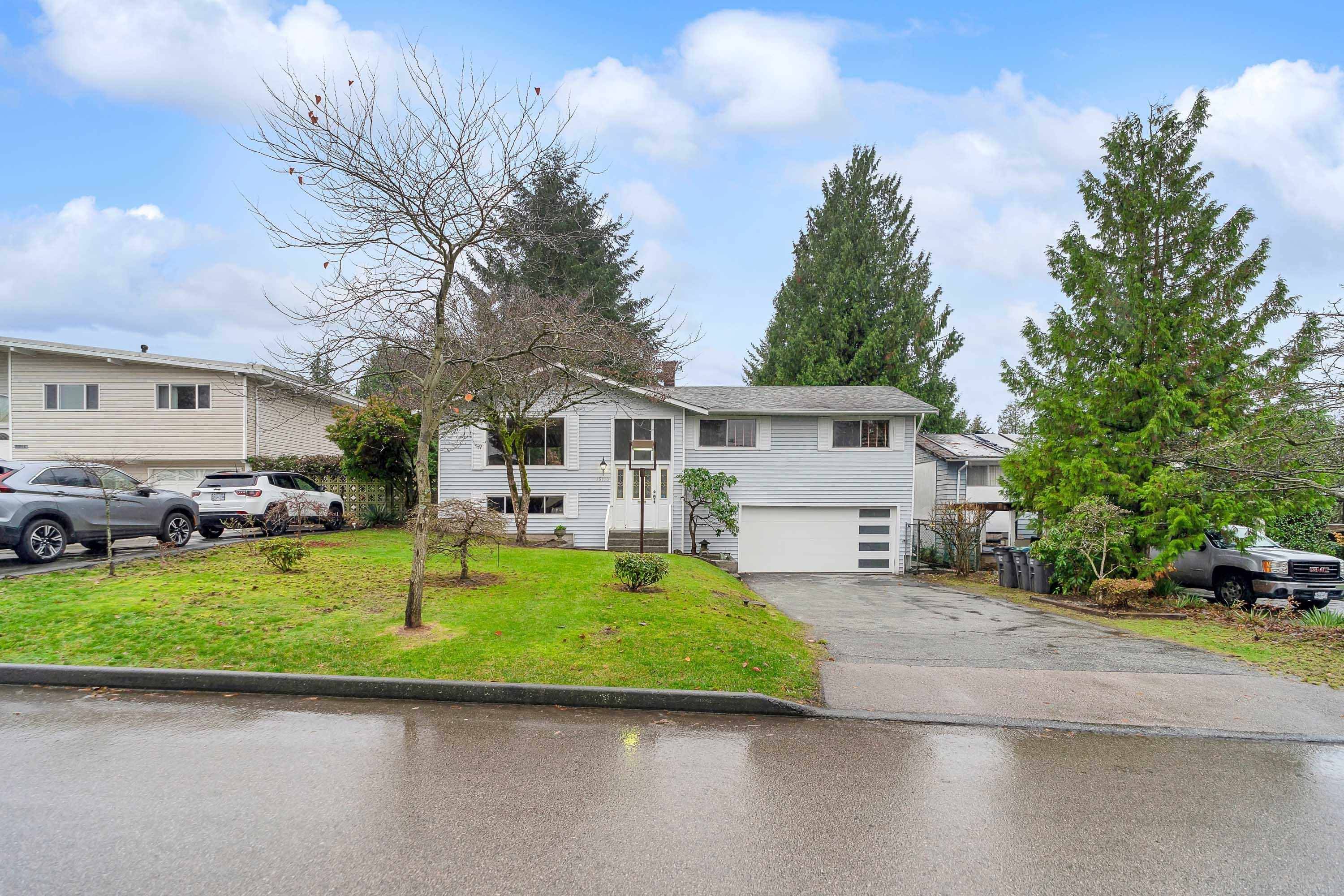 Surrey, BC V3R 4X5,15110 PHEASANT DR