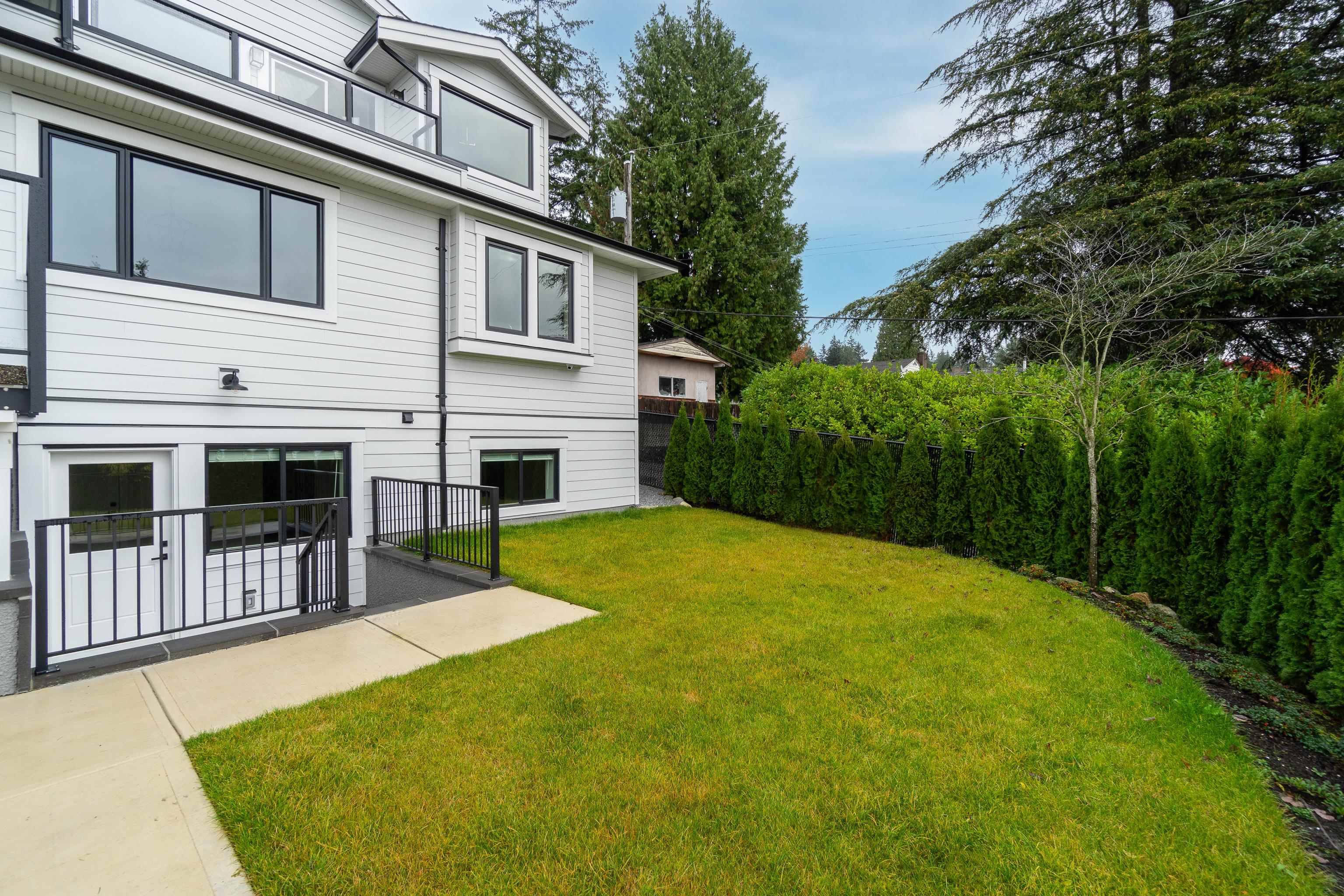 Burnaby, BC V5J 2S8,4568 MCKEE ST