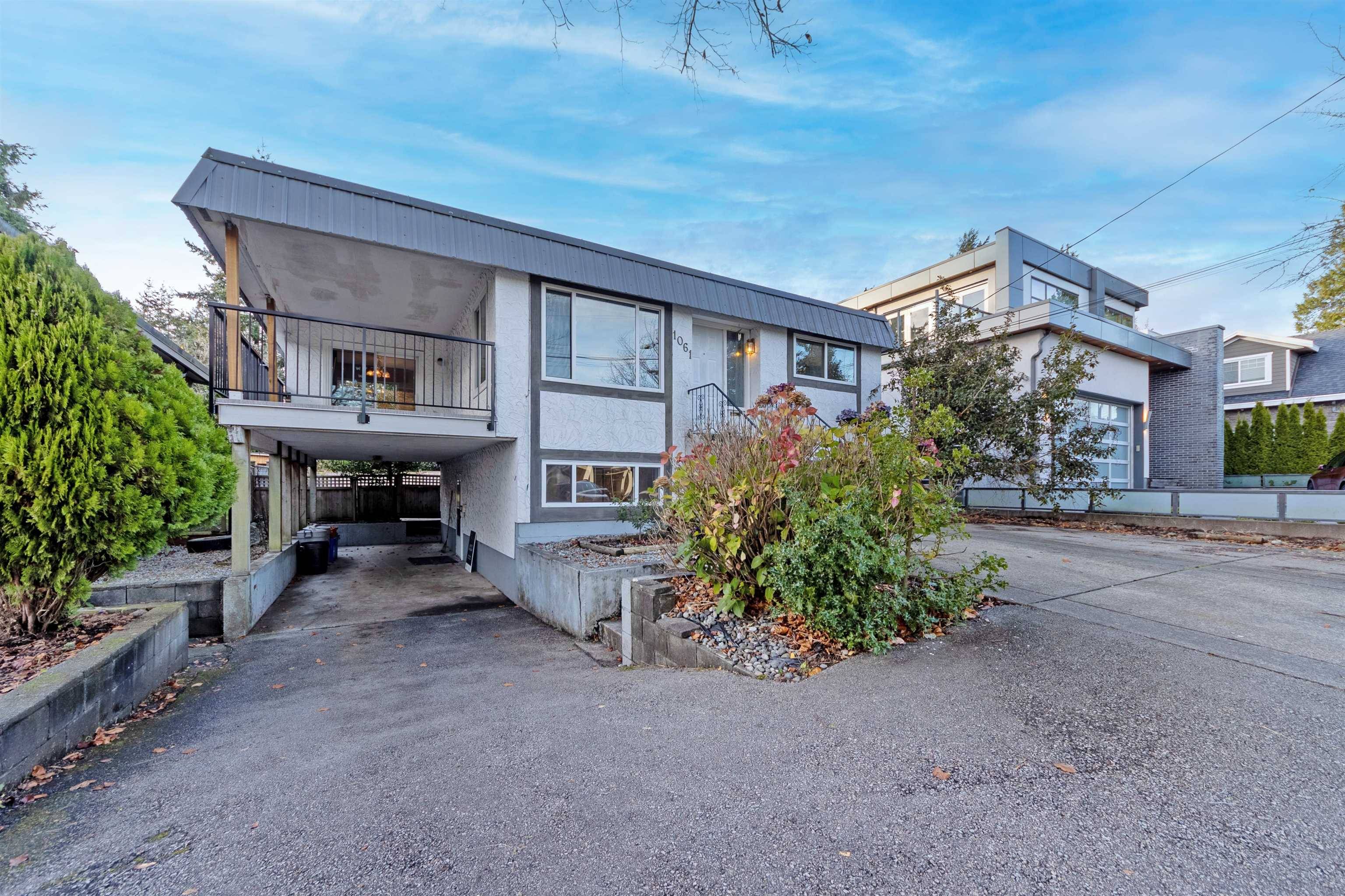 White Rock, BC V4B 4Y8,1061 STAYTE RD