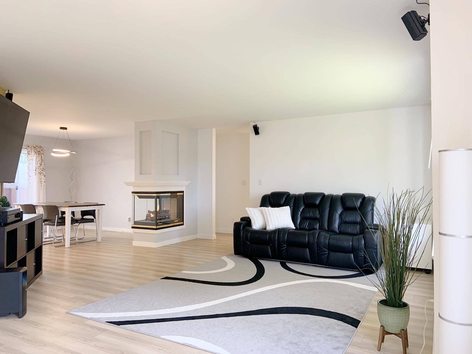 Delta, BC V4K 4Y4,5260 FERRY RD #11