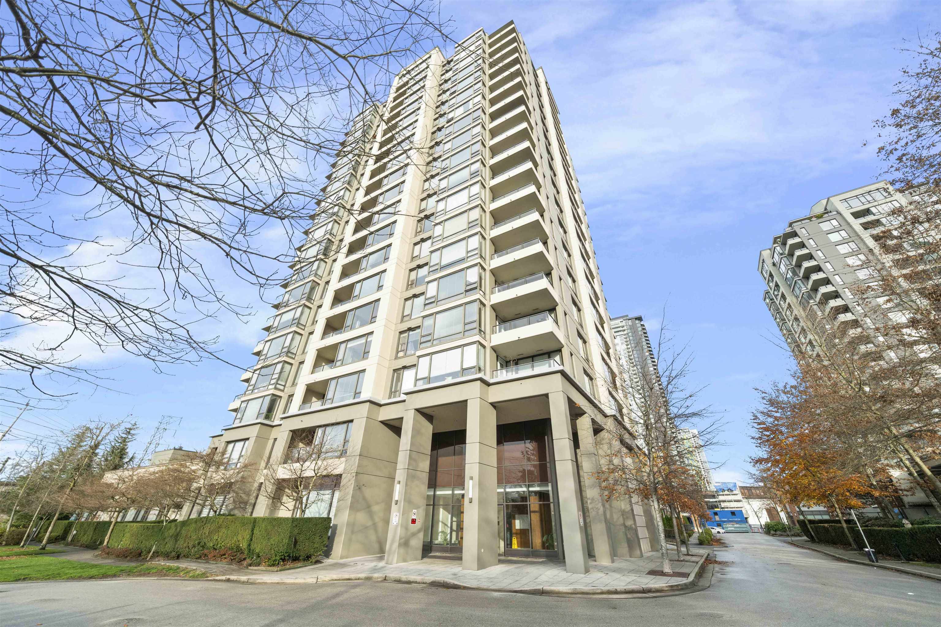 Burnaby, BC V5C 0A1,4178 DAWSON ST #501