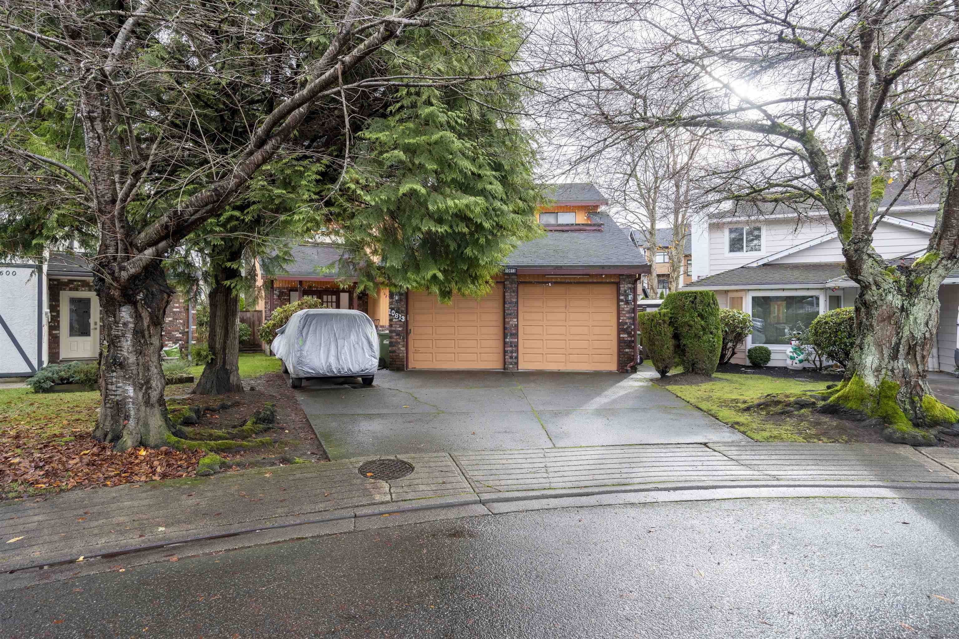 Richmond, BC V7E 5E6,10613 YARMISH DR