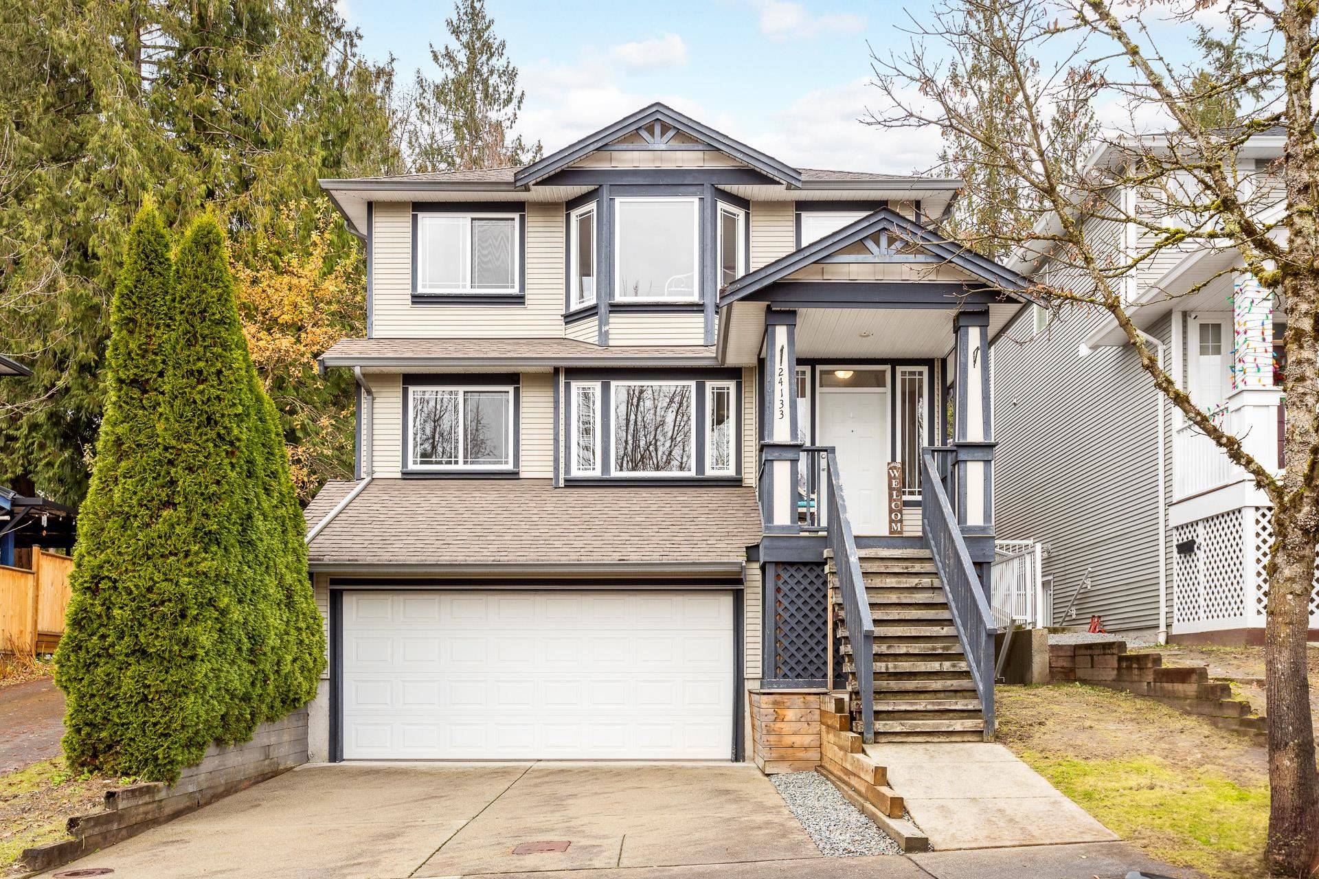 Maple Ridge, BC V2W 2C5,24133 102B AVE