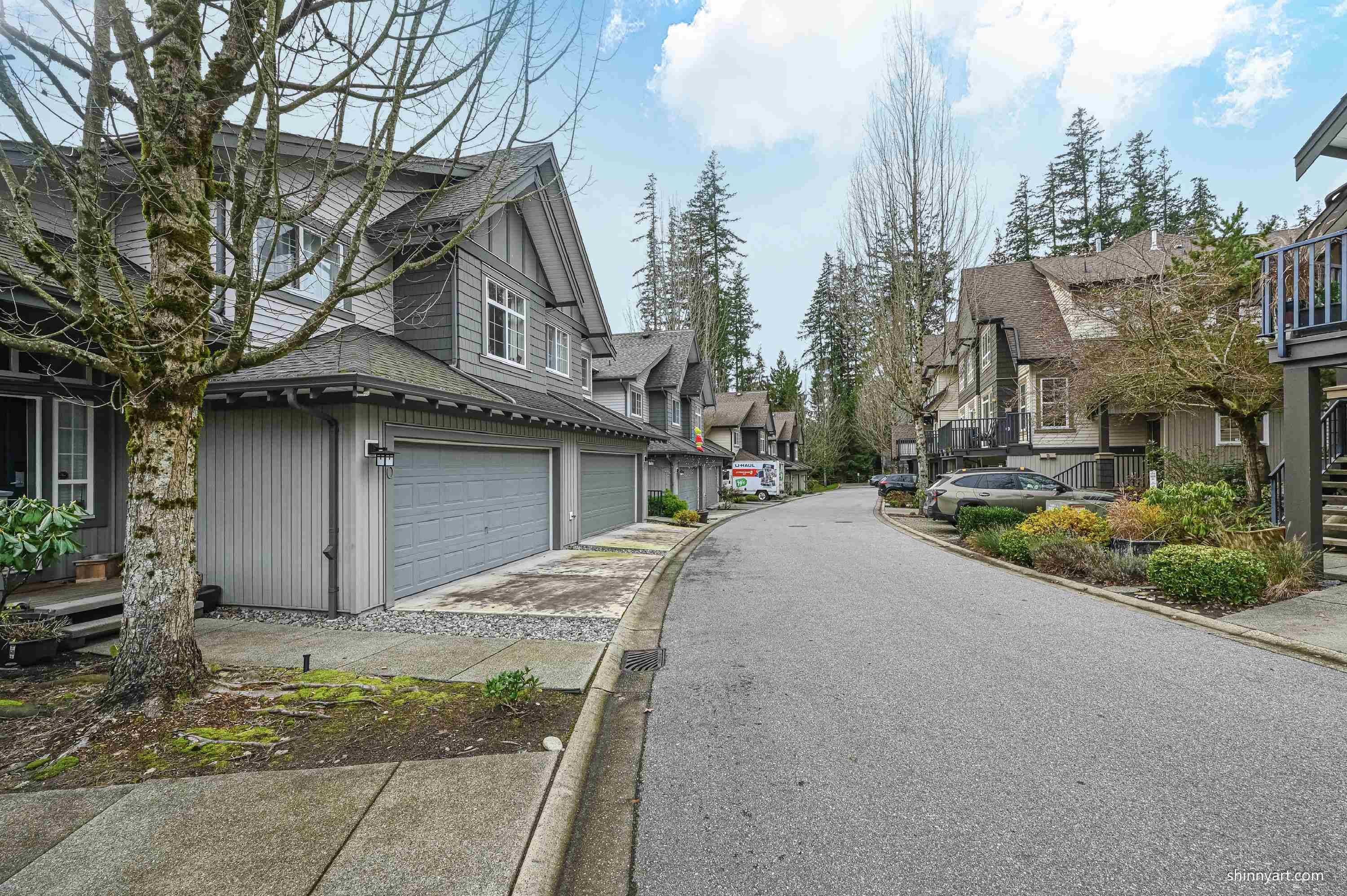 Port Moody, BC V3H 5M2,2200 PANORAMA DR #76