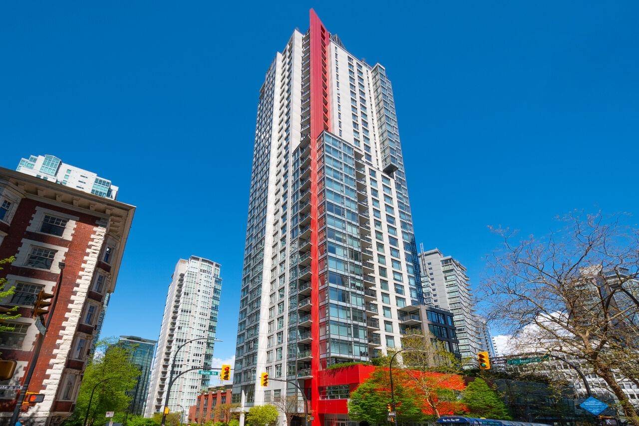 Vancouver, BC V6E 0A7,1211 MELVILLE ST #805