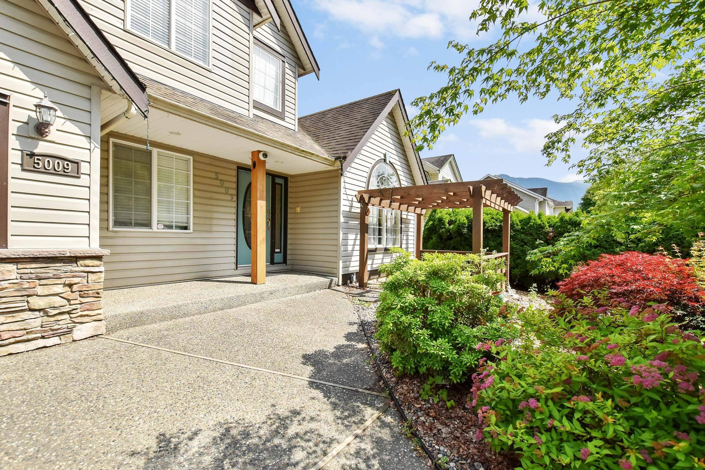 Chilliwack, BC V2R 5R2,5009 TESKEY RD