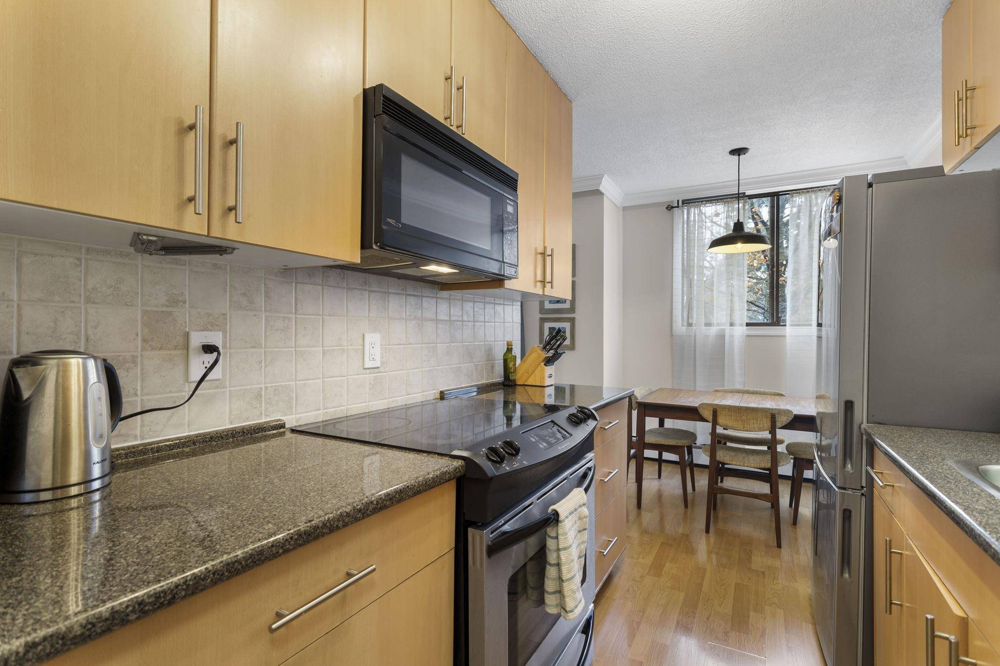 New Westminster, BC V3L 5C6,320 ROYAL AVE #405