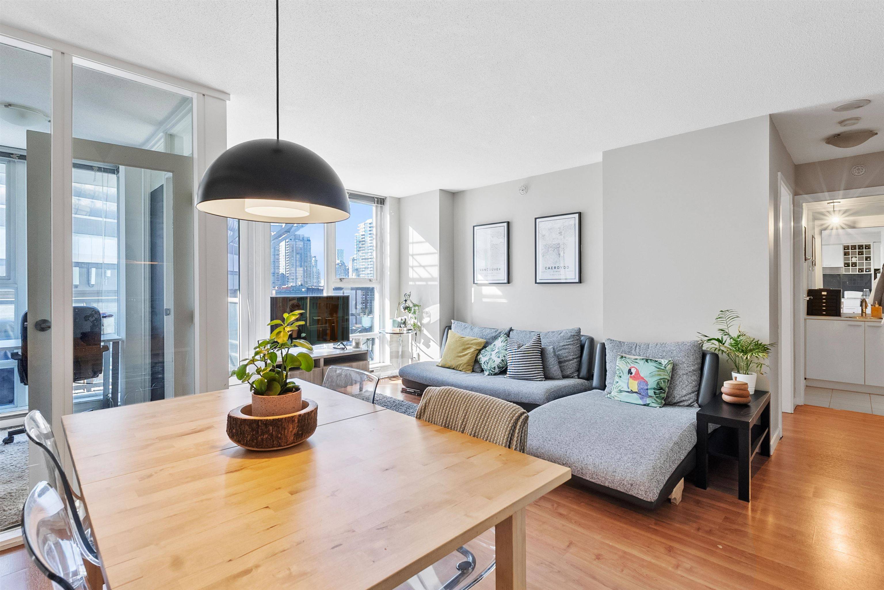 Vancouver, BC V6B 1T8,111 W GEORGIA ST #602