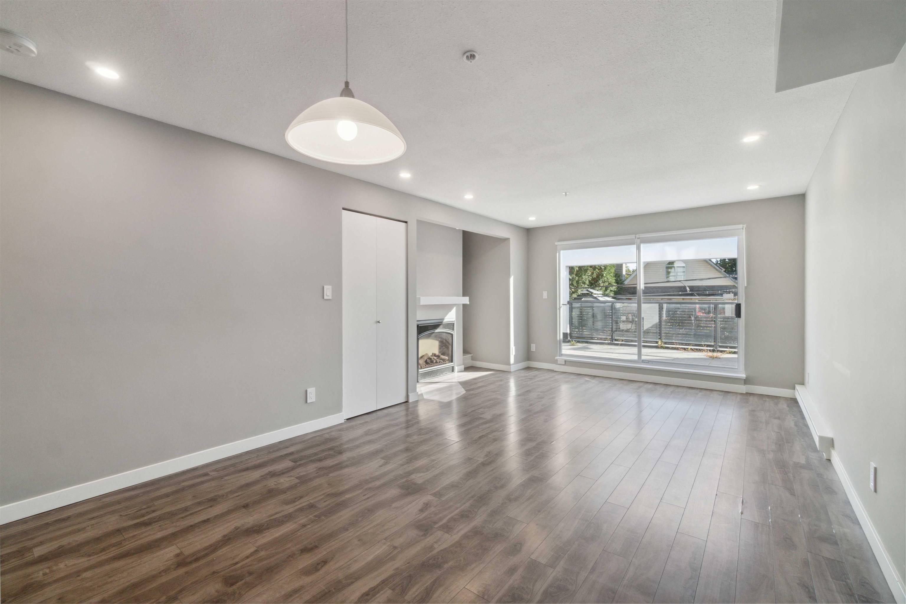 Vancouver, BC V6K 1R2,2880 W 4TH AVE #12