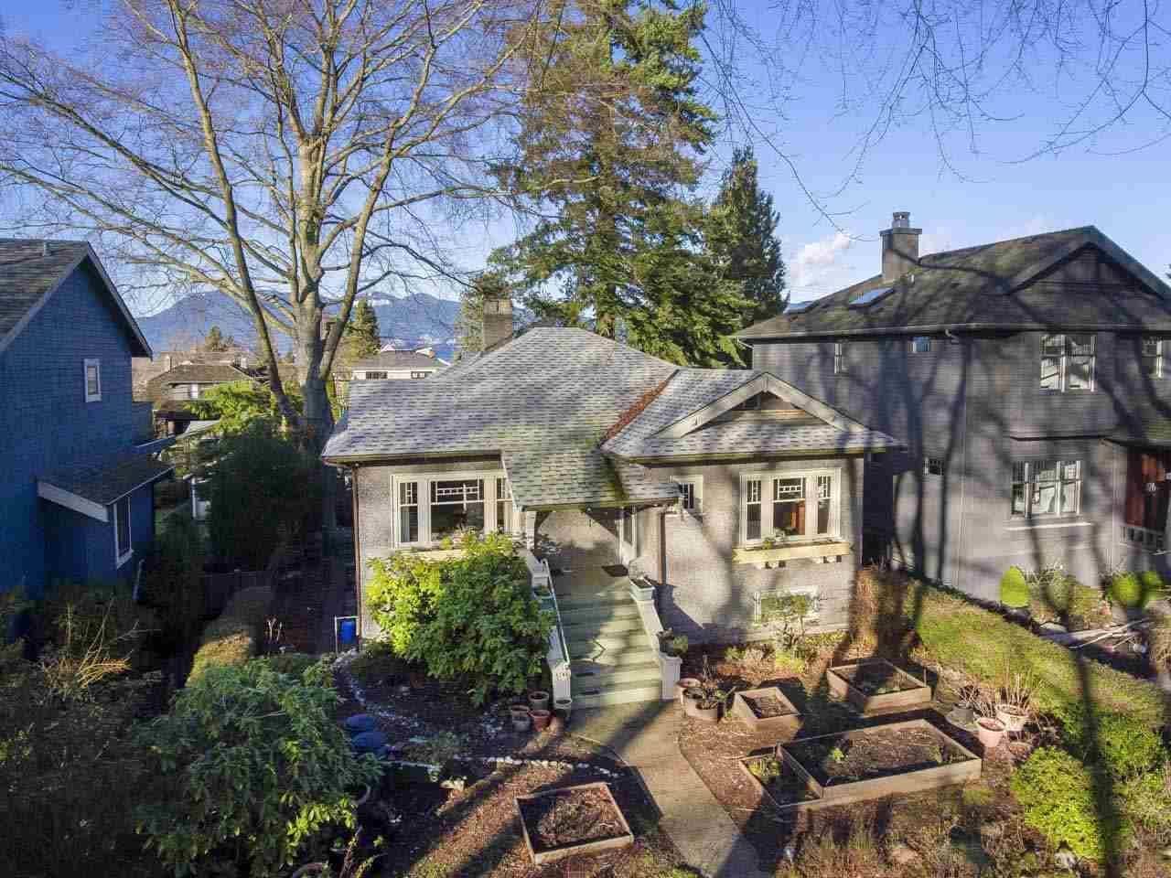 Vancouver, BC V6R 2T7,4247 W 13TH AVE