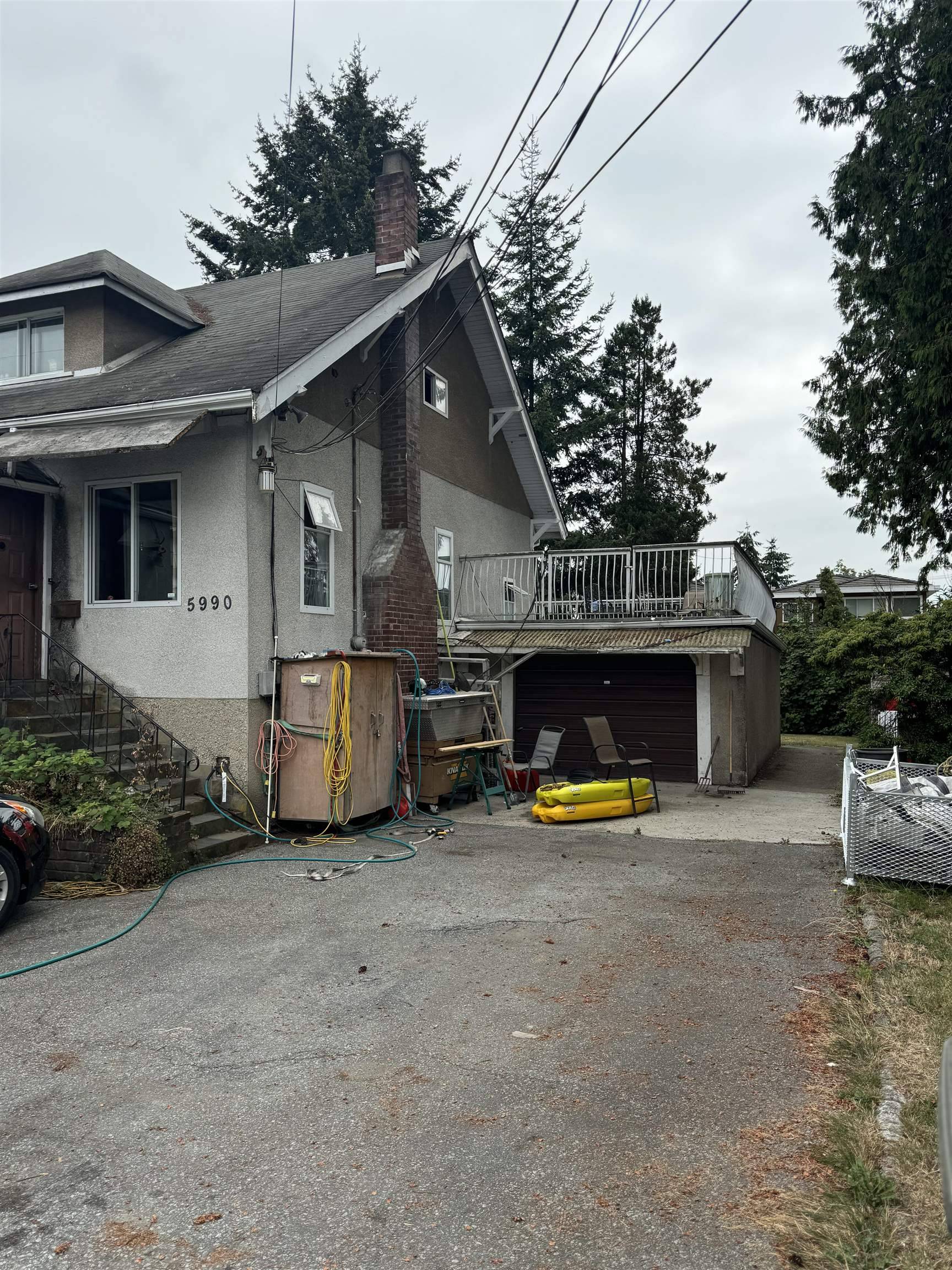 Burnaby, BC V5J 1Z1,5990 IRMIN ST