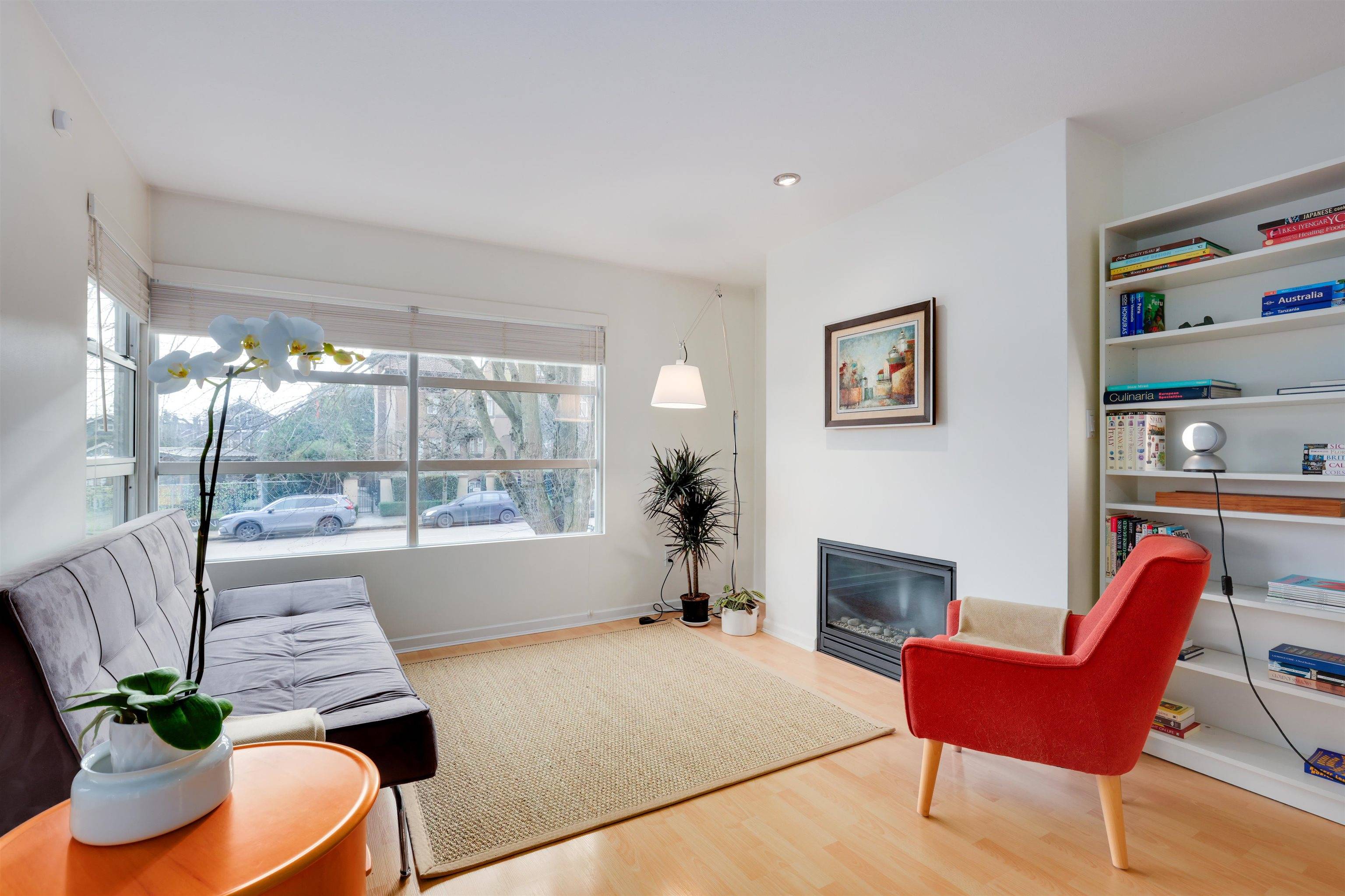 Vancouver, BC V6K 1R5,3023 W 4TH AVE #206