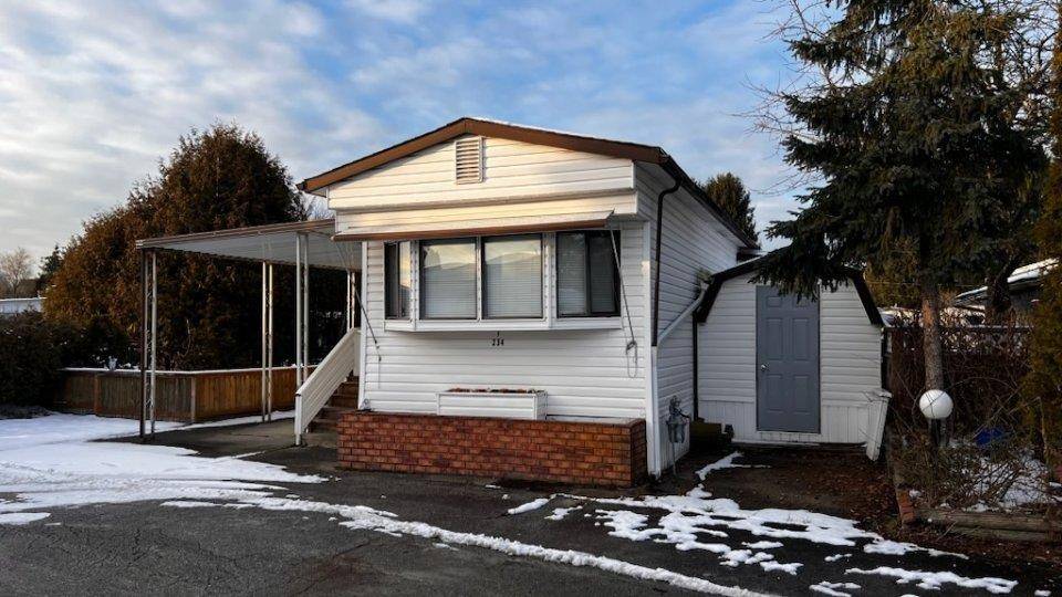 Coquitlam, BC V3K 2X8,201 CAYER ST #234