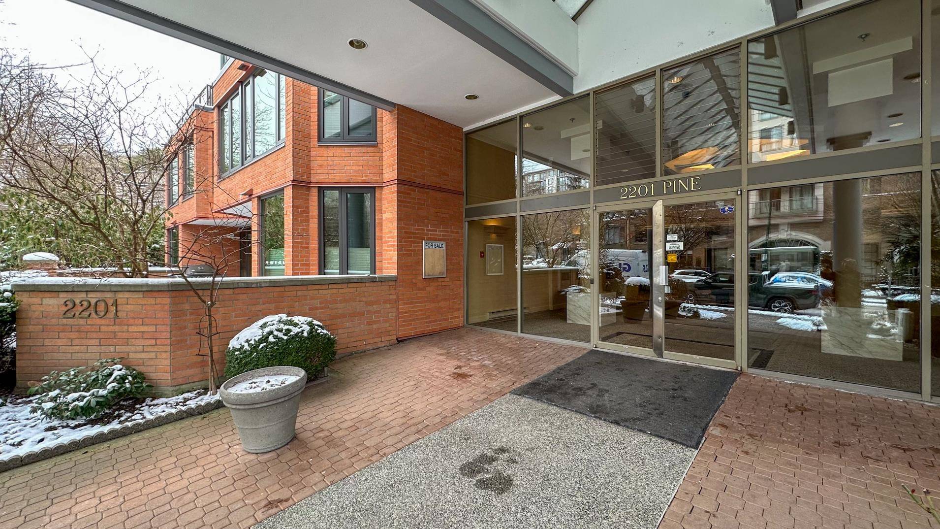 Vancouver, BC V6J 5E7,2201 PINE ST #712