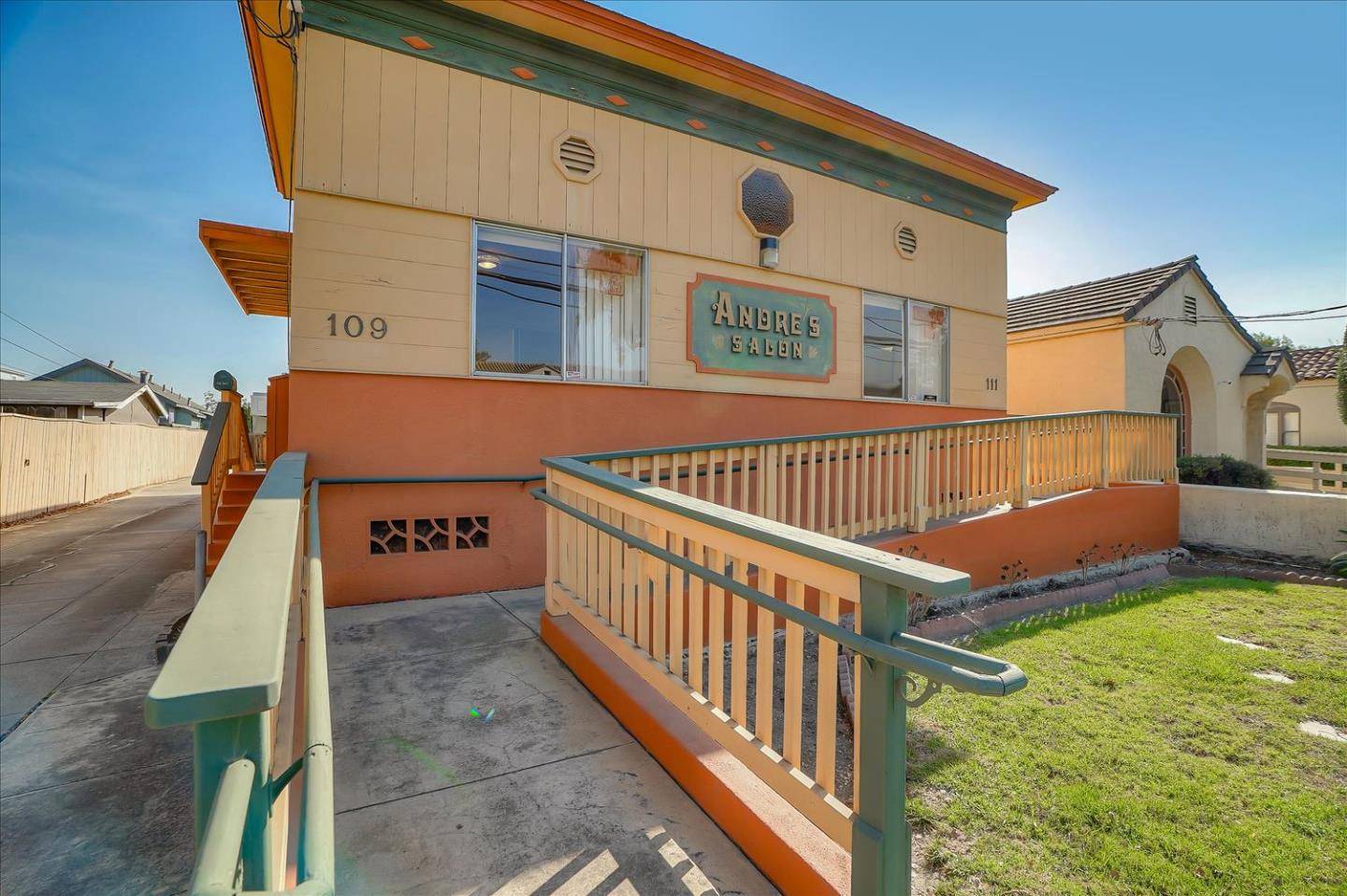 Salinas, CA 93901,109 Capitol ST
