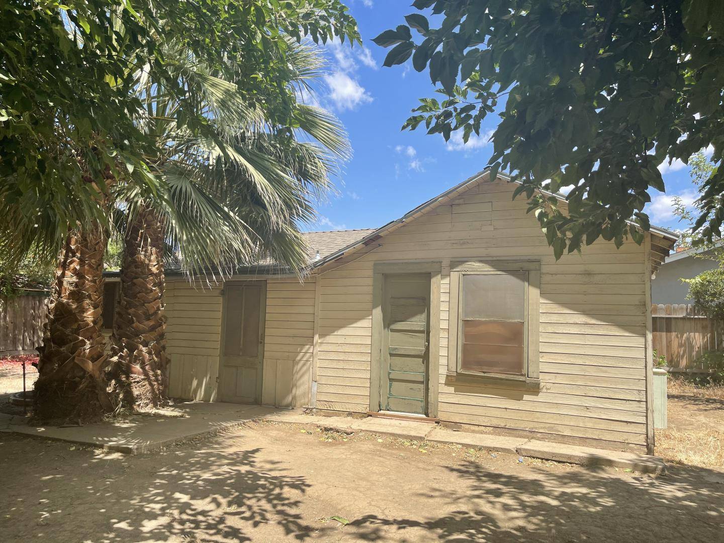 Gustine, CA 95322,481 Sycamore AVE