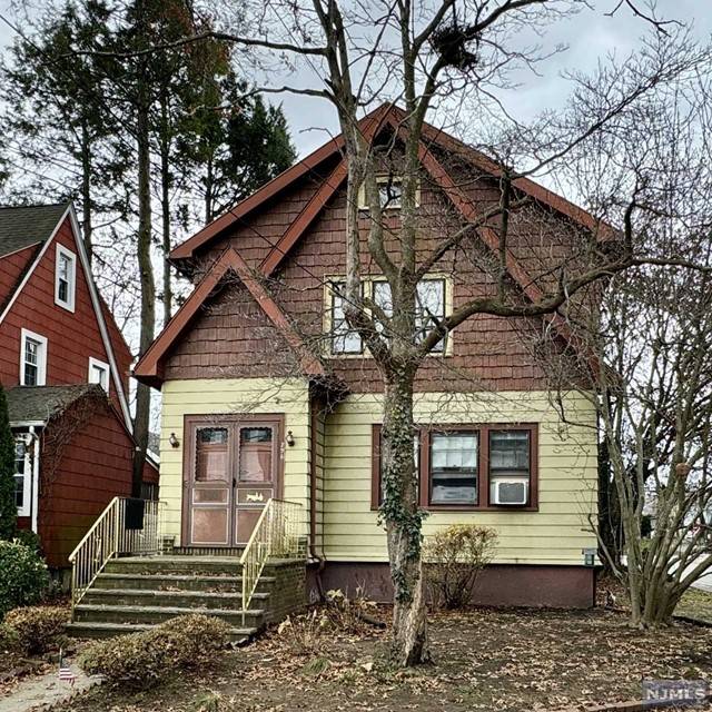 Teaneck, NJ 07666,298 Farrant Terrace