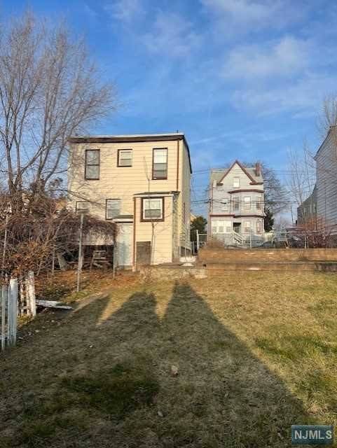 Paterson, NJ 07502,187-189 Preakness Avenue