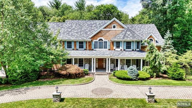 Saddle River, NJ 07458,1 Cedarwood Lane