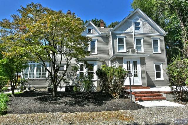 Ramsey, NJ 07446,53 New England Drive