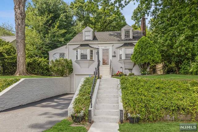 Wyckoff, NJ 07481,433 Louisa Avenue