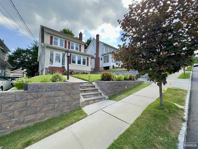 West Orange, NJ 07052,8 Fairmount Terrace