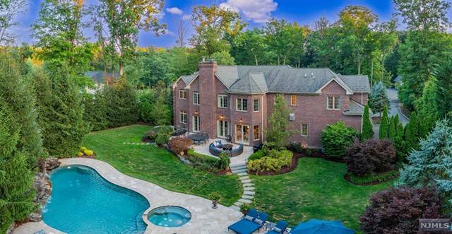 Upper Saddle River, NJ 07458,27 Dogwood Hill Road