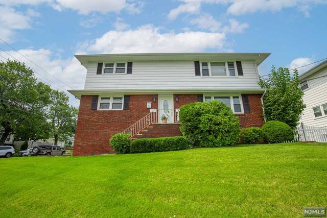 Elmwood Park, NJ 07407,146 Midland Avenue #1