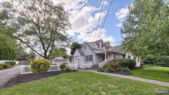 Pequannock Township, NJ 07444,15 May Avenue