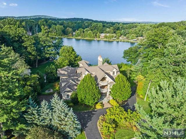 Mountain Lakes Boro, NJ 07046,49 Briarcliff Road