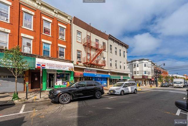 Union City, NJ 07087,2415 Bergenline Avenue