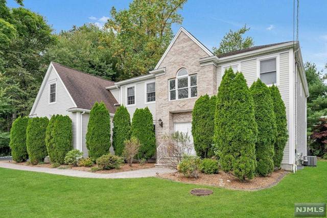 Franklin Lakes, NJ 07417,522 Shirley Avenue