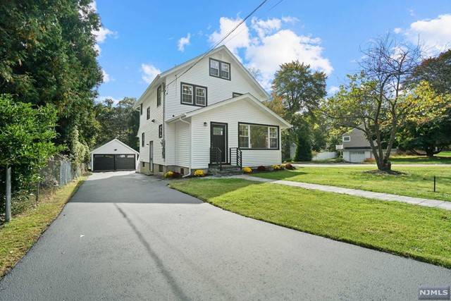 Ramsey, NJ 07446,318 Wyckoff Avenue