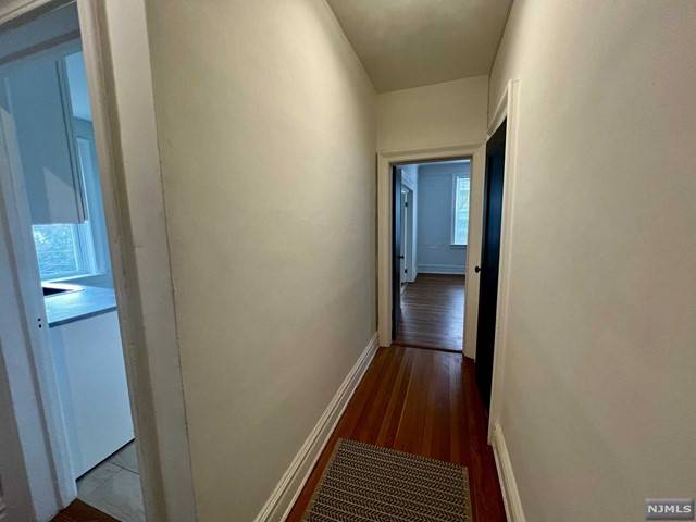 Cliffside Park, NJ 07010,244 Lawton Avenue #9