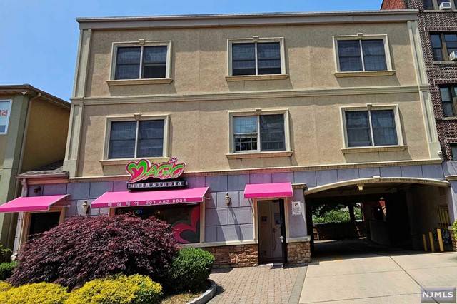 Palisades Park, NJ 07650,507 Broad Avenue