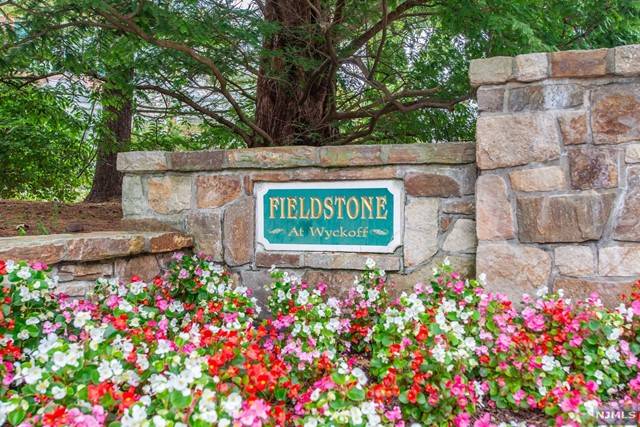 Wyckoff, NJ 07481,902 Fieldstone Terrace