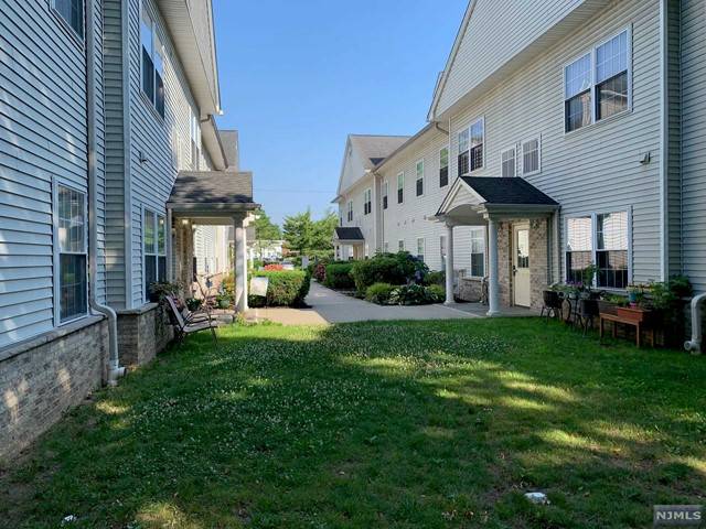 Rochelle Park, NJ 07662,47-53 Central Avenue #4 B