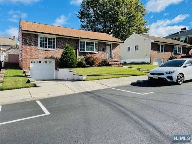 Kearny, NJ 07032,15 Harding Terrace