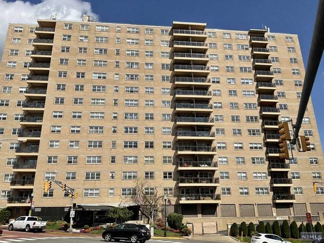 Guttenberg, NJ 07093,7100 Boulevard East  #14D