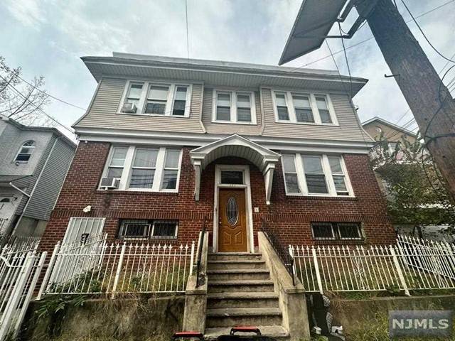 Newark, NJ 07103,449-451 South 13th Street