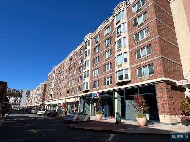 Edgewater, NJ 07020,3502 City Place #3502