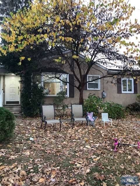 Bergenfield, NJ 07621,124 Highview Avenue