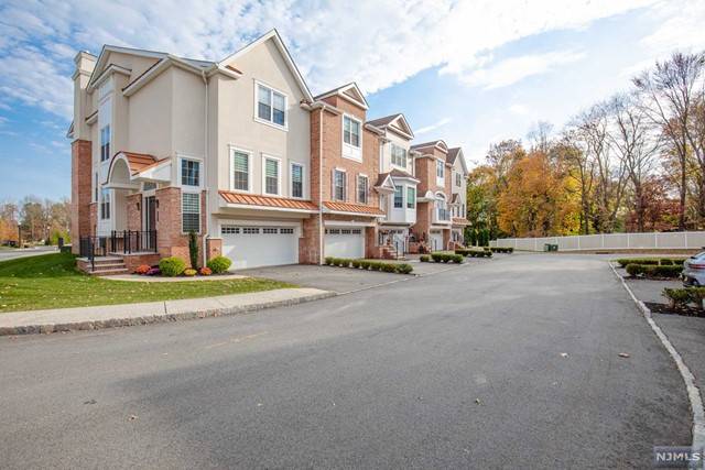 Montvale, NJ 07645,301 Premier Way