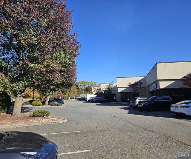 Mahwah, NJ 07430,300 Corporate Drive