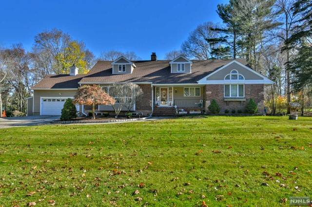 Upper Saddle River, NJ 07458,20 Spook Ridge Road