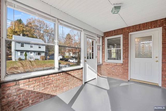 Closter, NJ 07624,47-49 Fairview Avenue #1