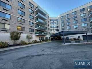 South Orange Village, NJ 07079,609 West South Orange Avenue #2N