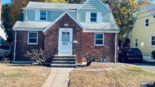 Fair Lawn, NJ 07410,2-33 31st Street #1