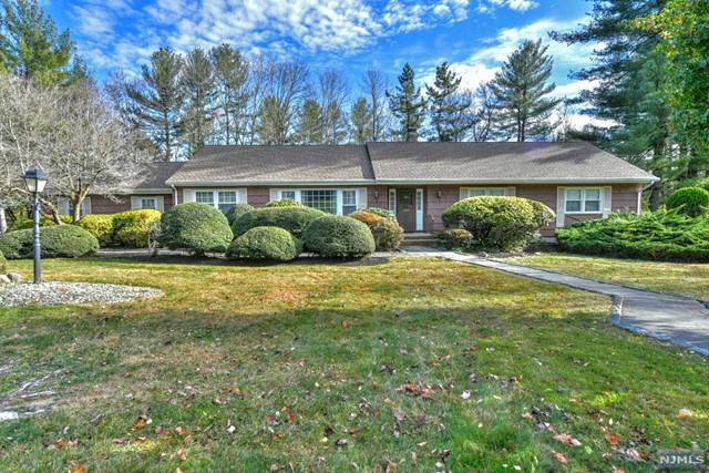 Upper Saddle River, NJ 07458,16 Rowantree Drive